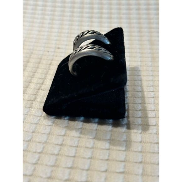 The Limited J-hook earrings - Picture 2 of 3